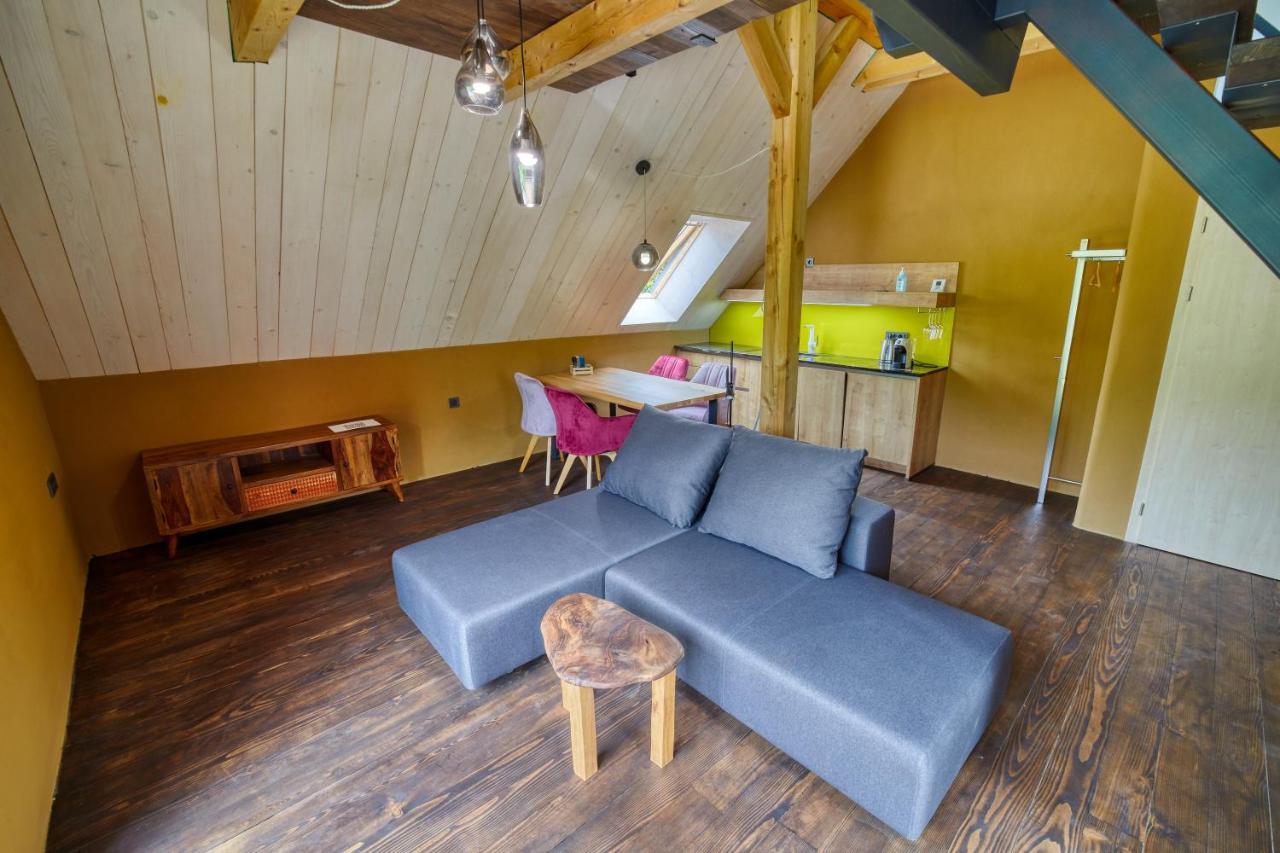 Ferienwohnung Hisa Zdravega Oddiha Begunje pri Cerknici Exterior foto